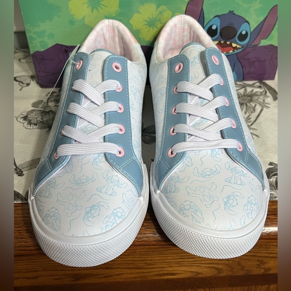 NWT-Disney Stitch Women’s Sneakers, Size 9 - Picture 4 of 10